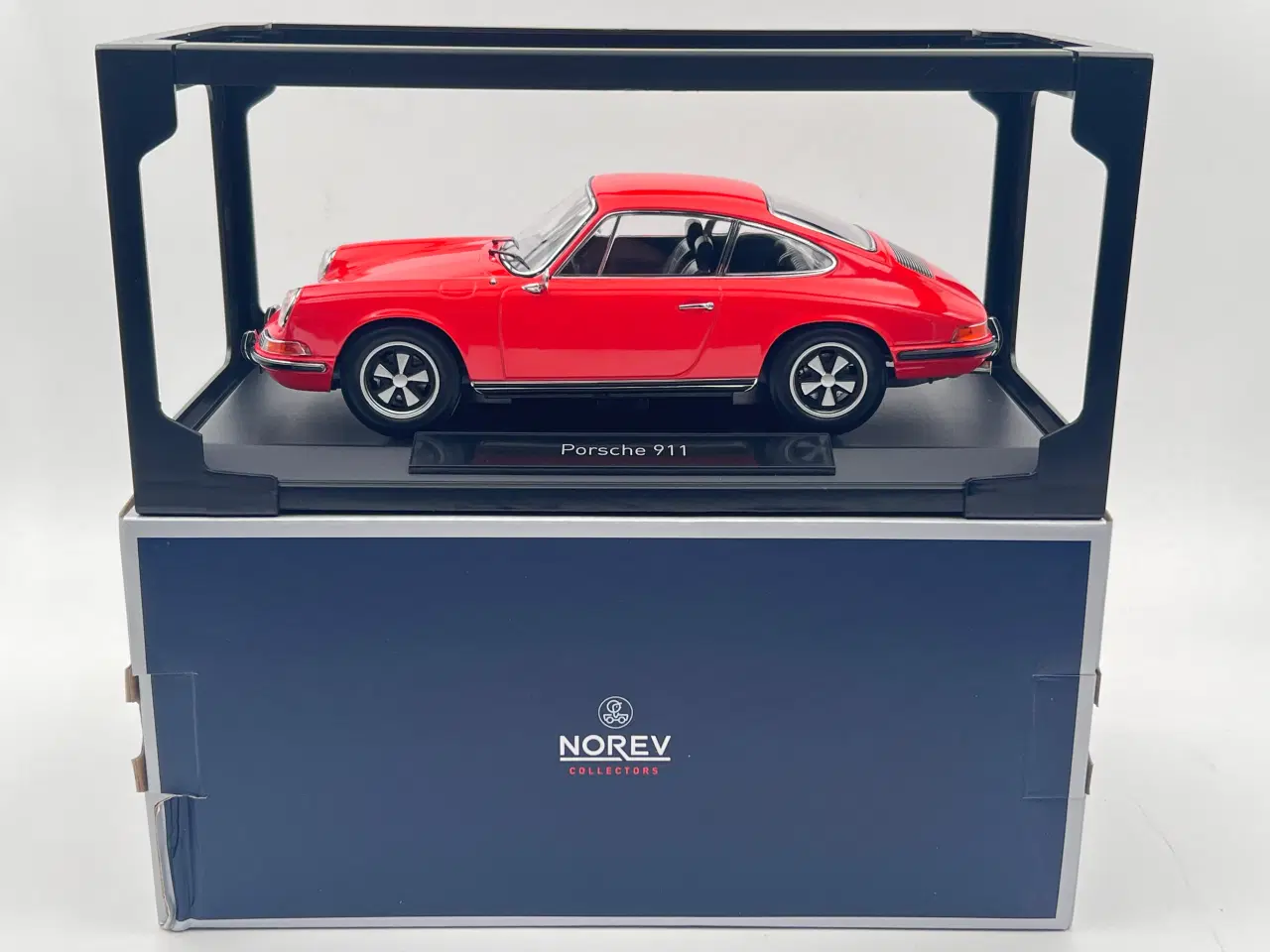 Billede 8 - 1969 Porsche 911 E Coupe 1:18  Super flot model