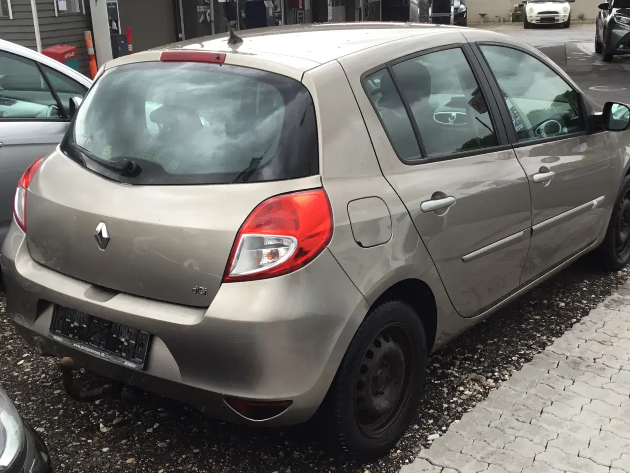Billede 4 - Renault clio 1.5 dci synet 1/2025 træk 1200