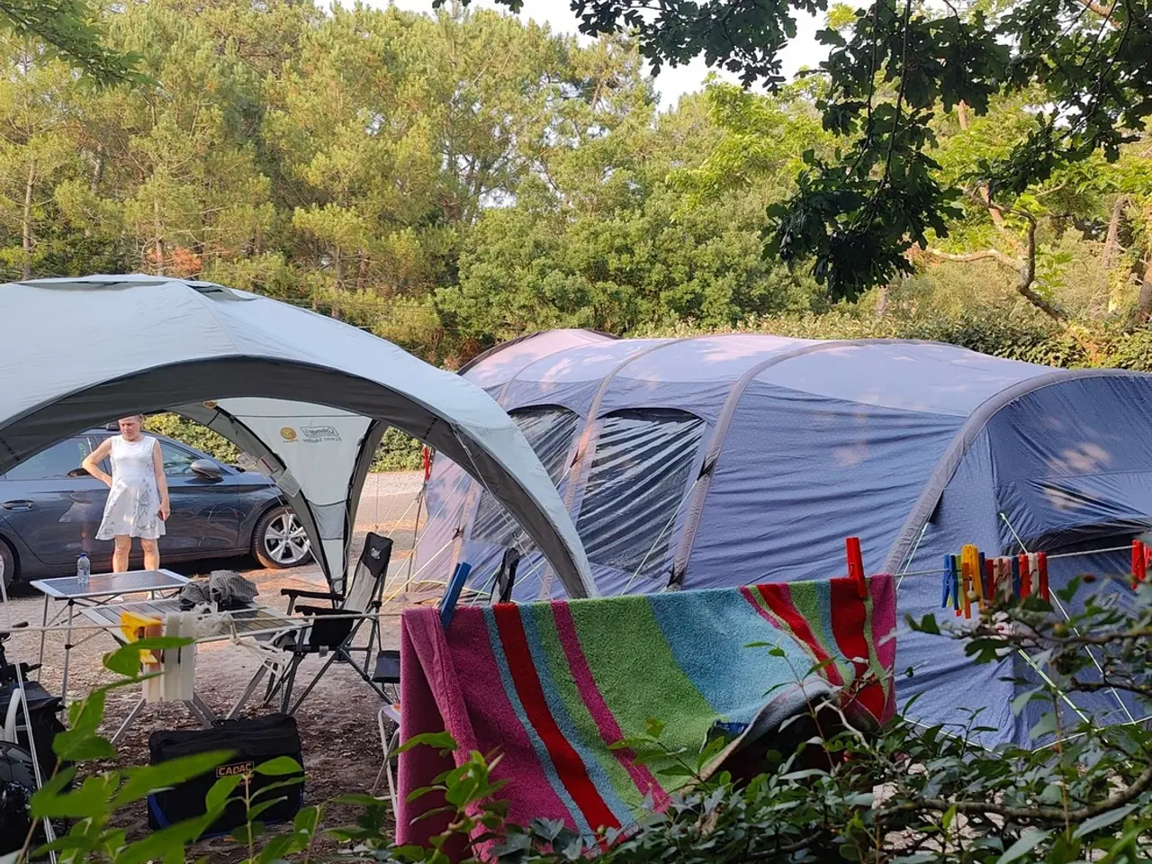 Billede 3 - Outwell Flagstaff 6A lufttelt med tæppe og shelter