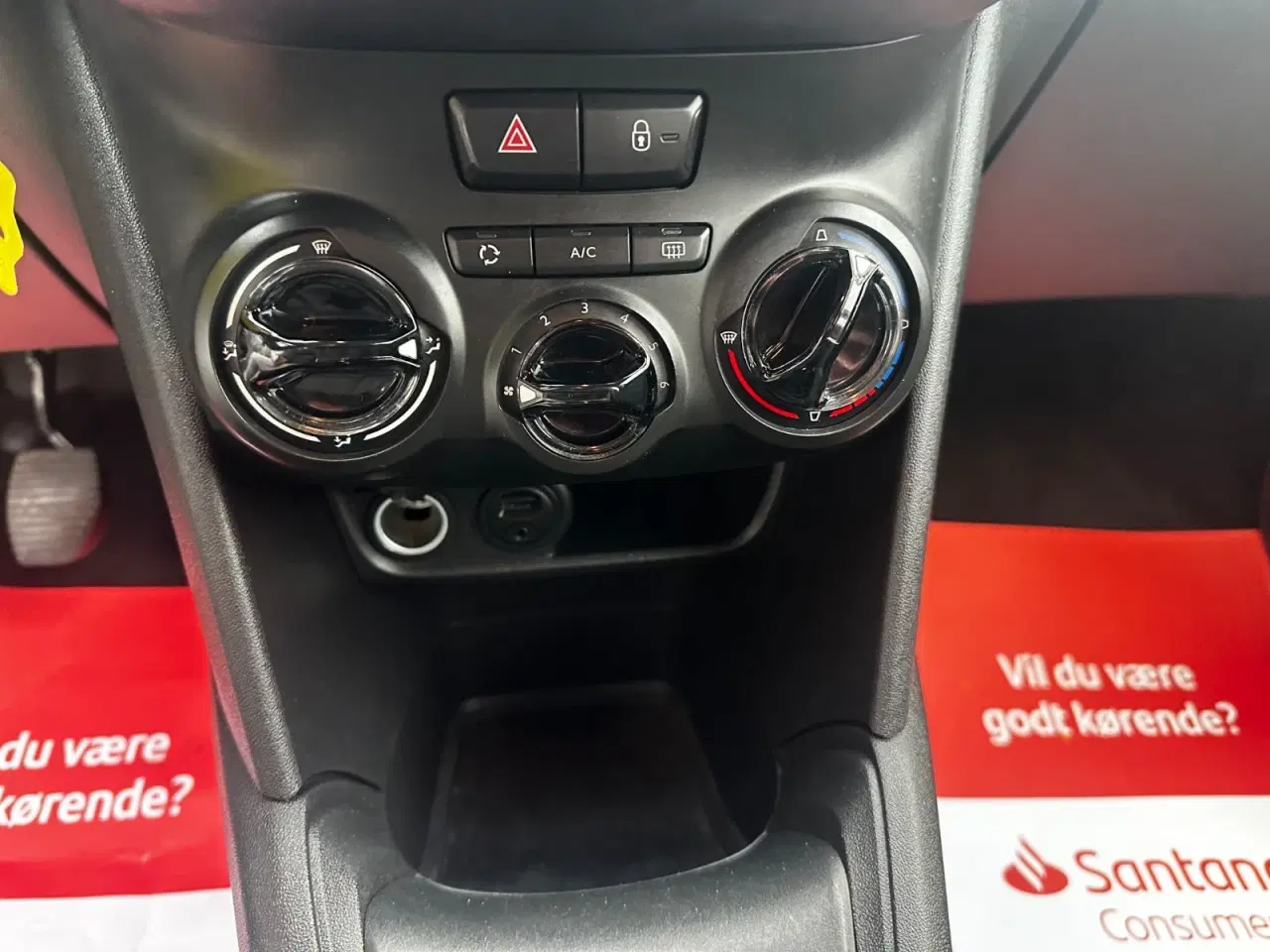 Billede 18 - Peugeot 208 1,2 VTi 82 Active Navigator