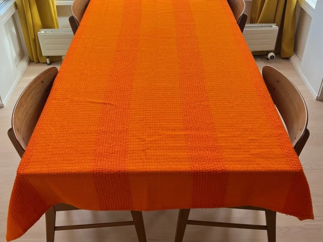 Billede 1 - Retro orange dug