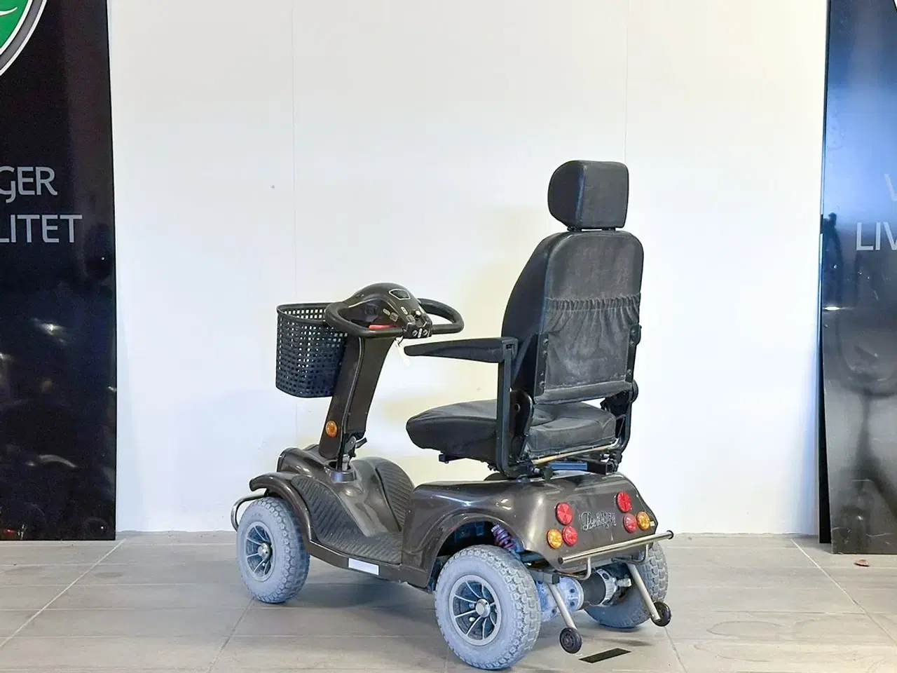 Billede 2 - LM-350 grå