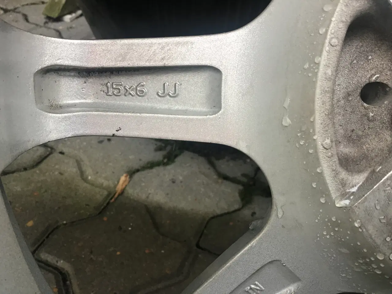 Billede 3 - Alufælge til salg