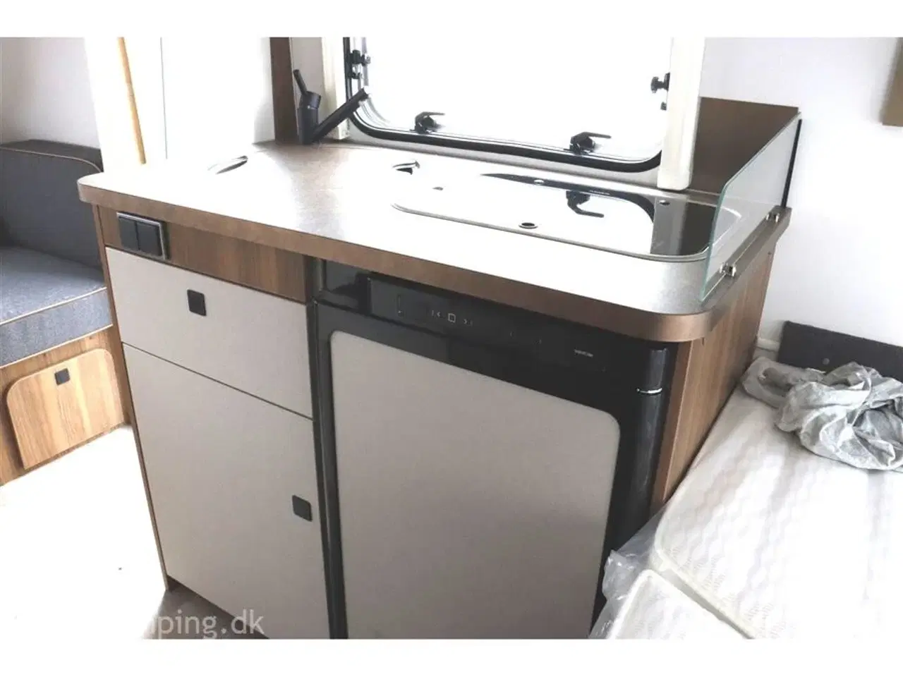 Billede 7 - 2023 - Eriba Touring 542 Legend   TILBUD nu nedsat med kr. 23.400,- | Populær rejsevogn. Spækket med ekstraudstyr!