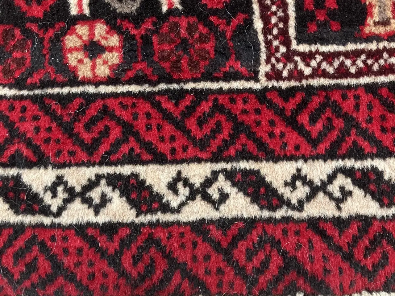 Billede 3 - Beluch Håndknyttet tæppe