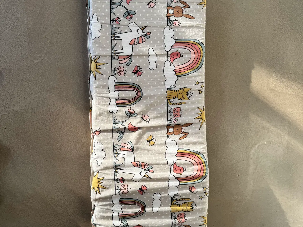 Billede 4 - Sengerand / sengekant med dyretryk