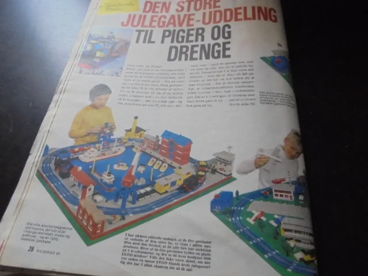 Billede 1 - Flotte gamle LEGO-scenarier i et ugeblad fra 1970