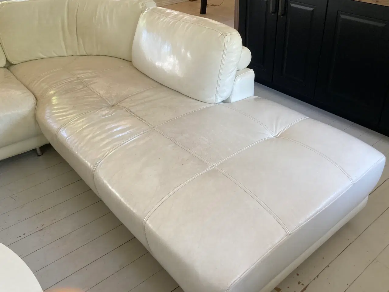 Billede 2 - Hvid lædersofa