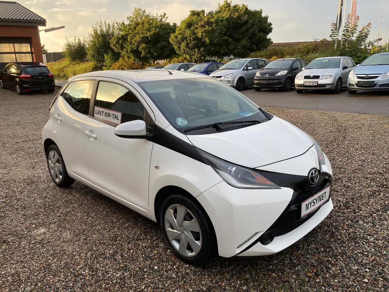 Billede 3 - Toyota AygoX Change 1.0 Vvt-i Nysyn 
