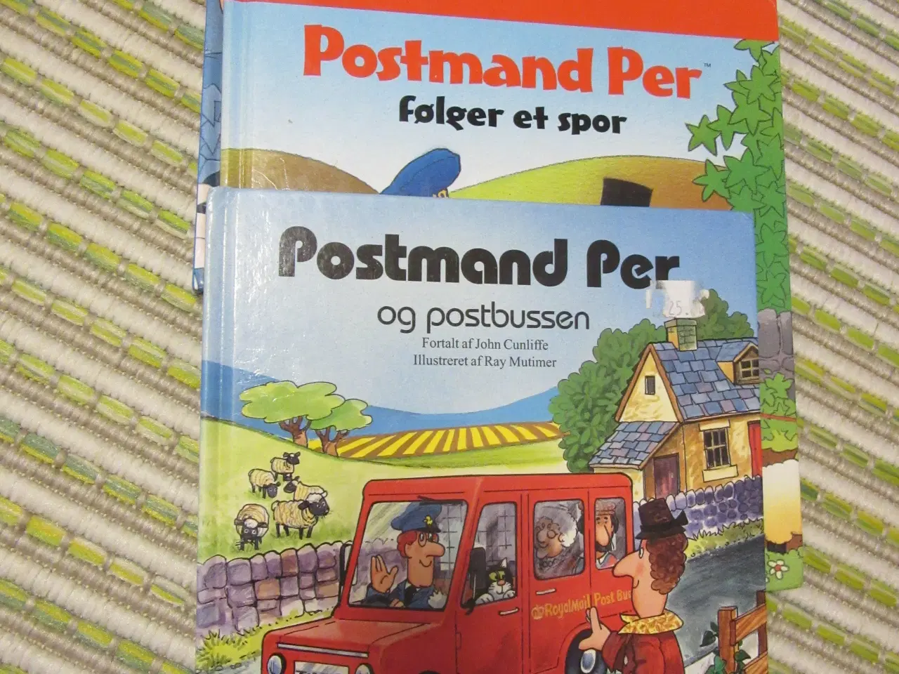 Billede 1 - bøger i pakke forslag 9 stk postman per