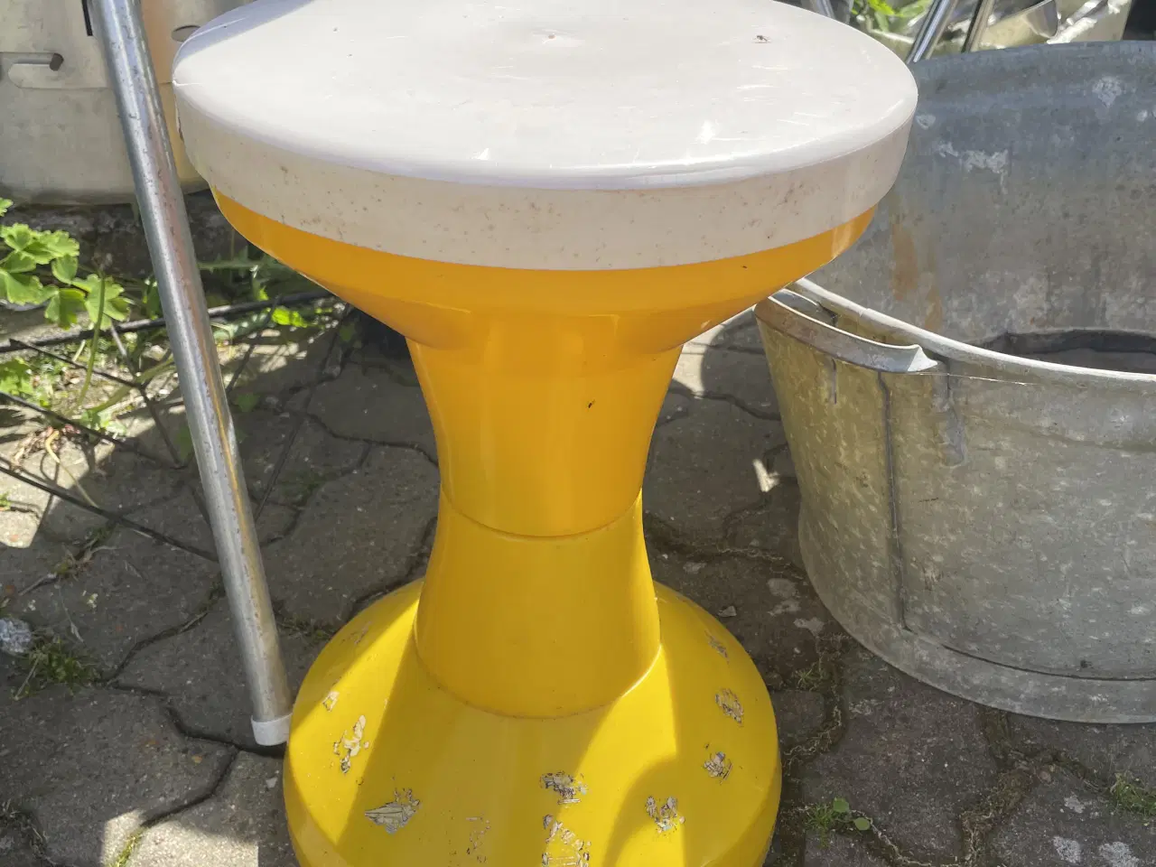 Billede 2 - Retro sofa i flot velour og retro skammel