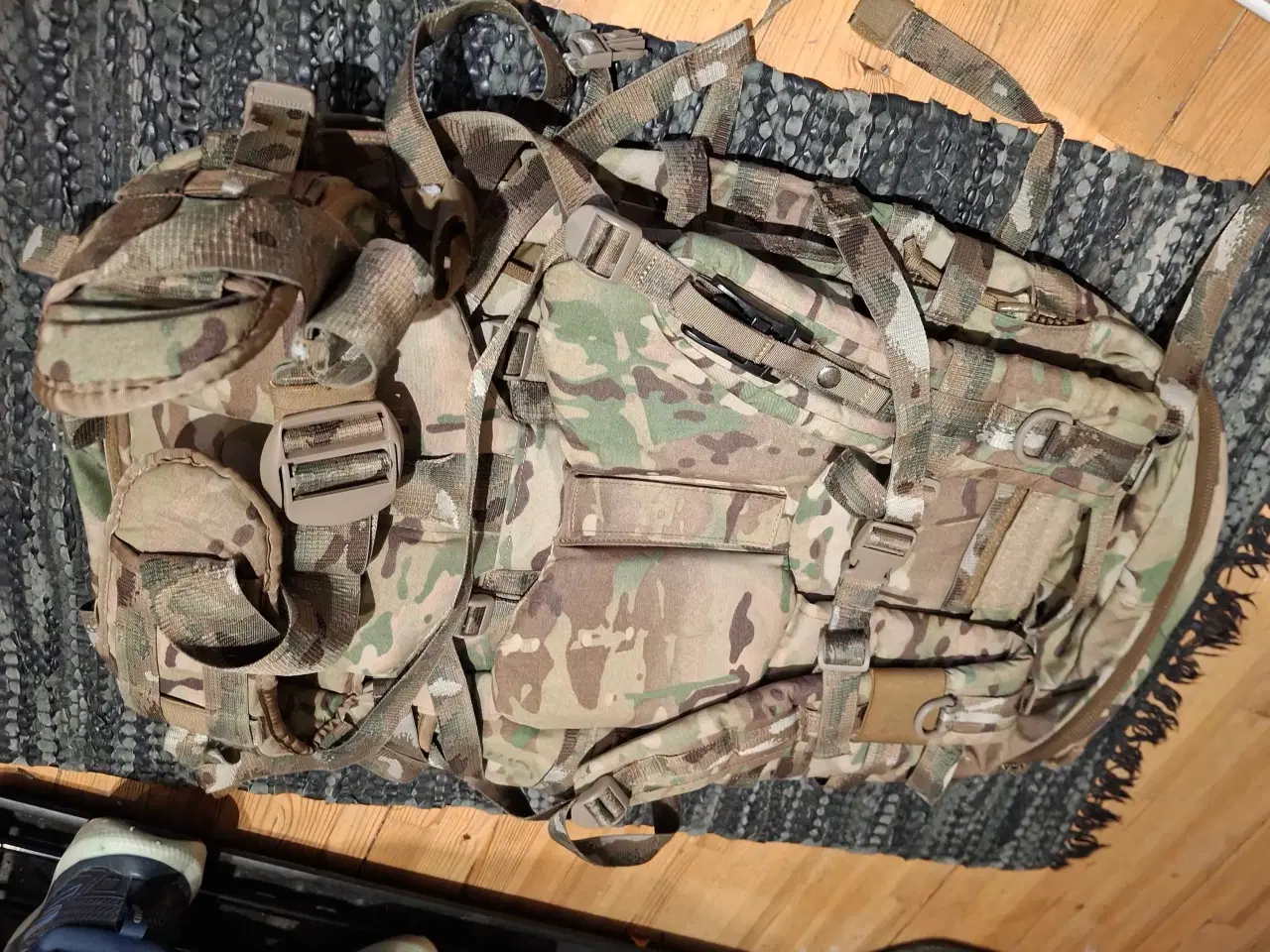 Billede 1 - RYGSÆK M/17, 70 LITER, Dansk Militær