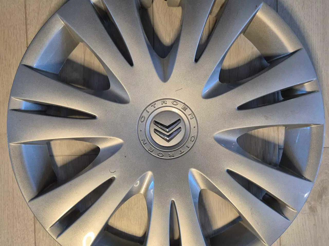 Billede 5 - Citron originale hjulkapsler 16 "