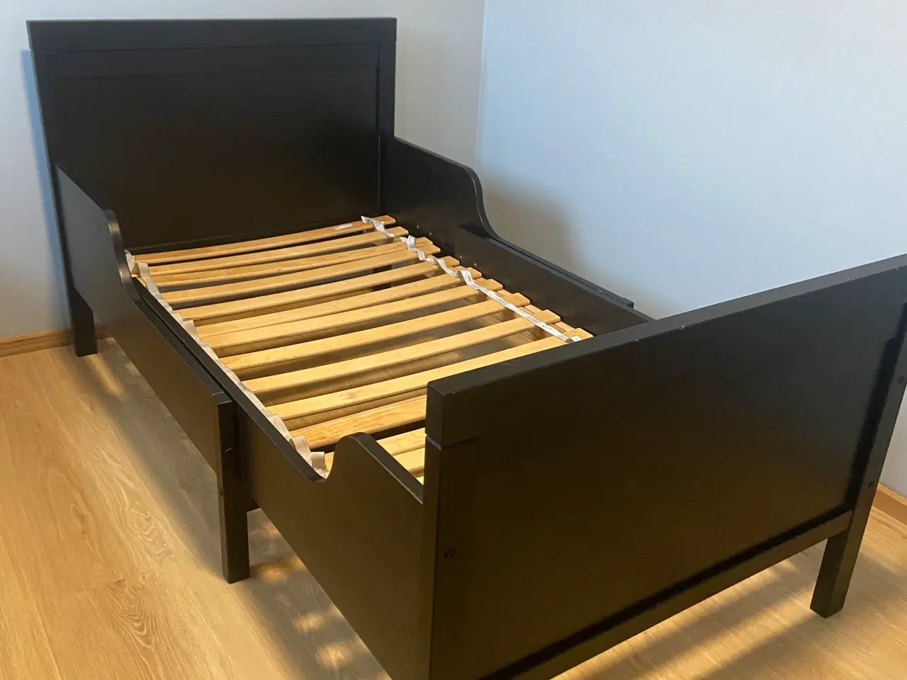 Billede 3 - Sundvik børneseng 