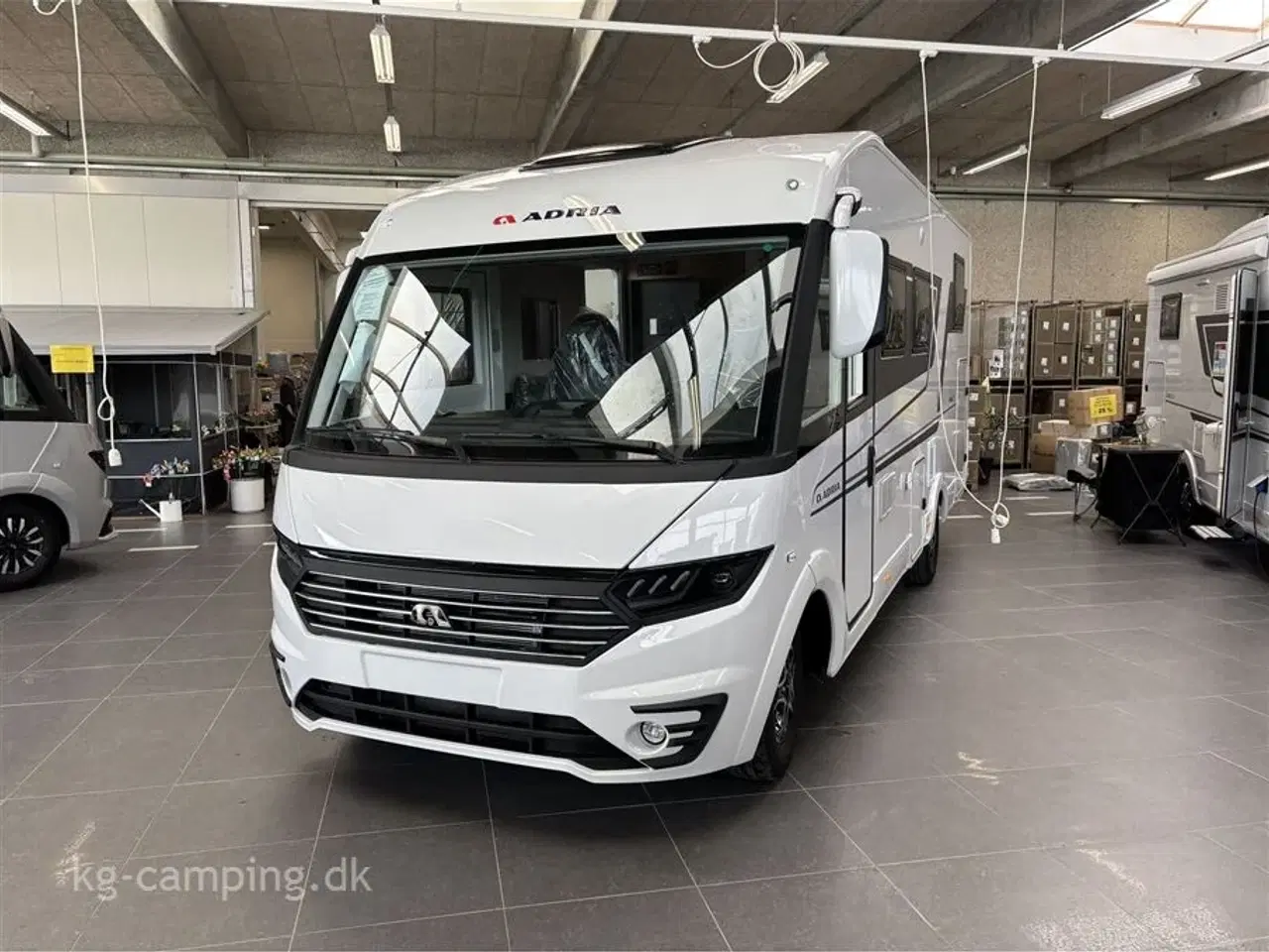 Billede 2 - 2024 - Adria Sonic Plus 700 DL   Adria Sonic 700 DL – Bestilt hjem med topudstyr!