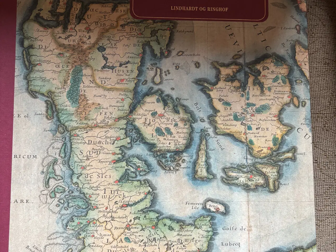 Billede 1 - Bog om kortlægning af danmark