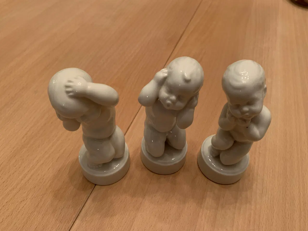 Billede 2 - Porcelænsfigurer de 3 piner