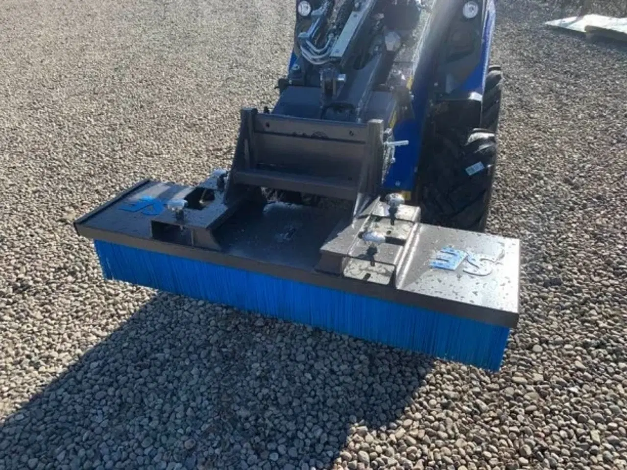 Billede 2 - Skubbekost passer på Multione/Avant