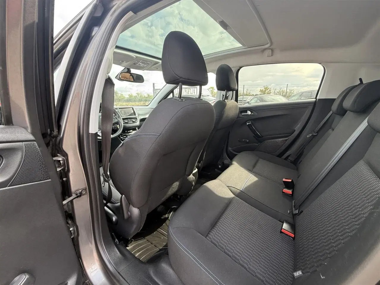 Billede 2 - Peugeot 208 1,5 BlueHDi Signature+ 100HK 5d