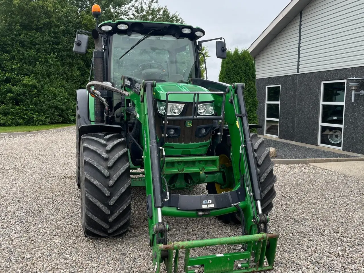 Billede 19 - John Deere 6115R Med frontlæsser og krybegear