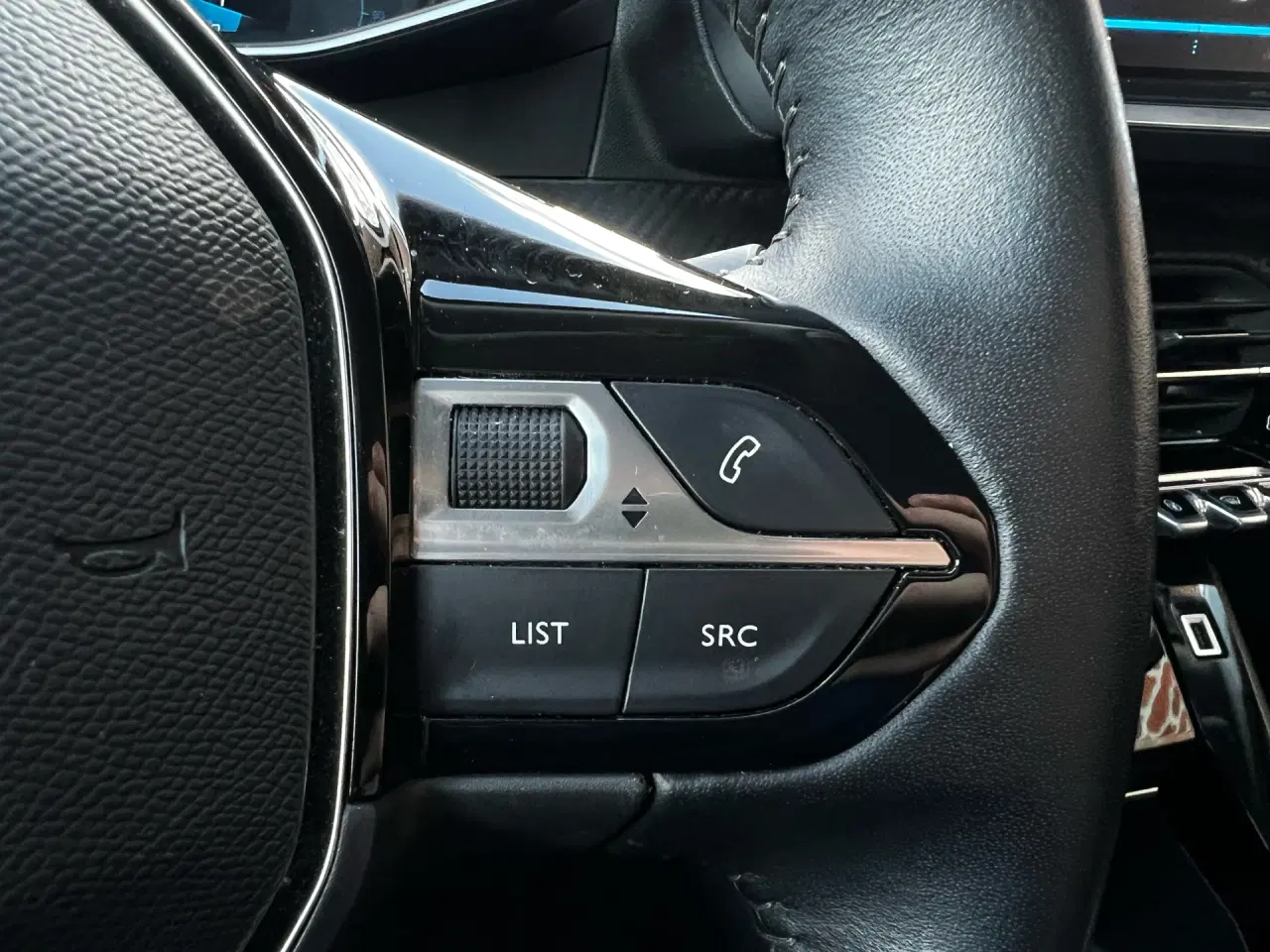 Billede 11 - Peugeot 2008 1,5 BlueHDi Edition 210+ 100HK 5d 6g