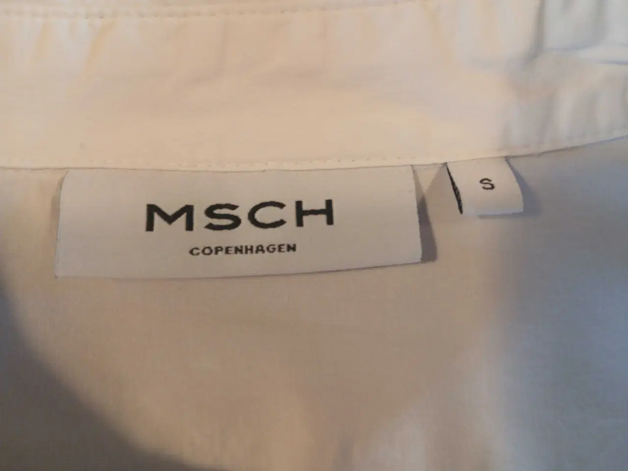 Billede 4 - Msch Copenhagen hvid skjorte, størrelse S