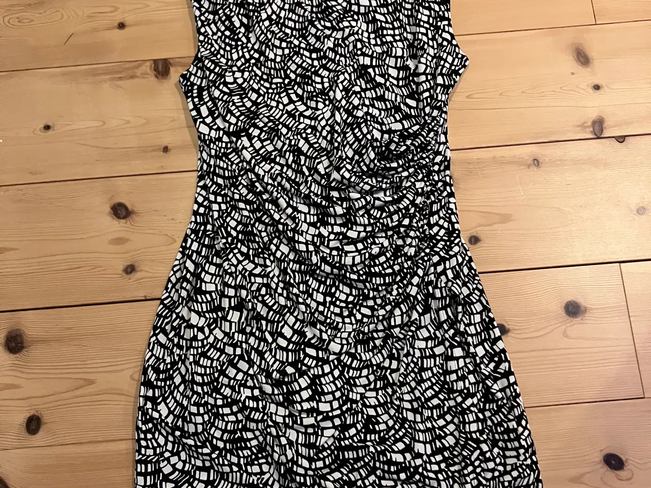 Billede 4 - Promiss etui kjole