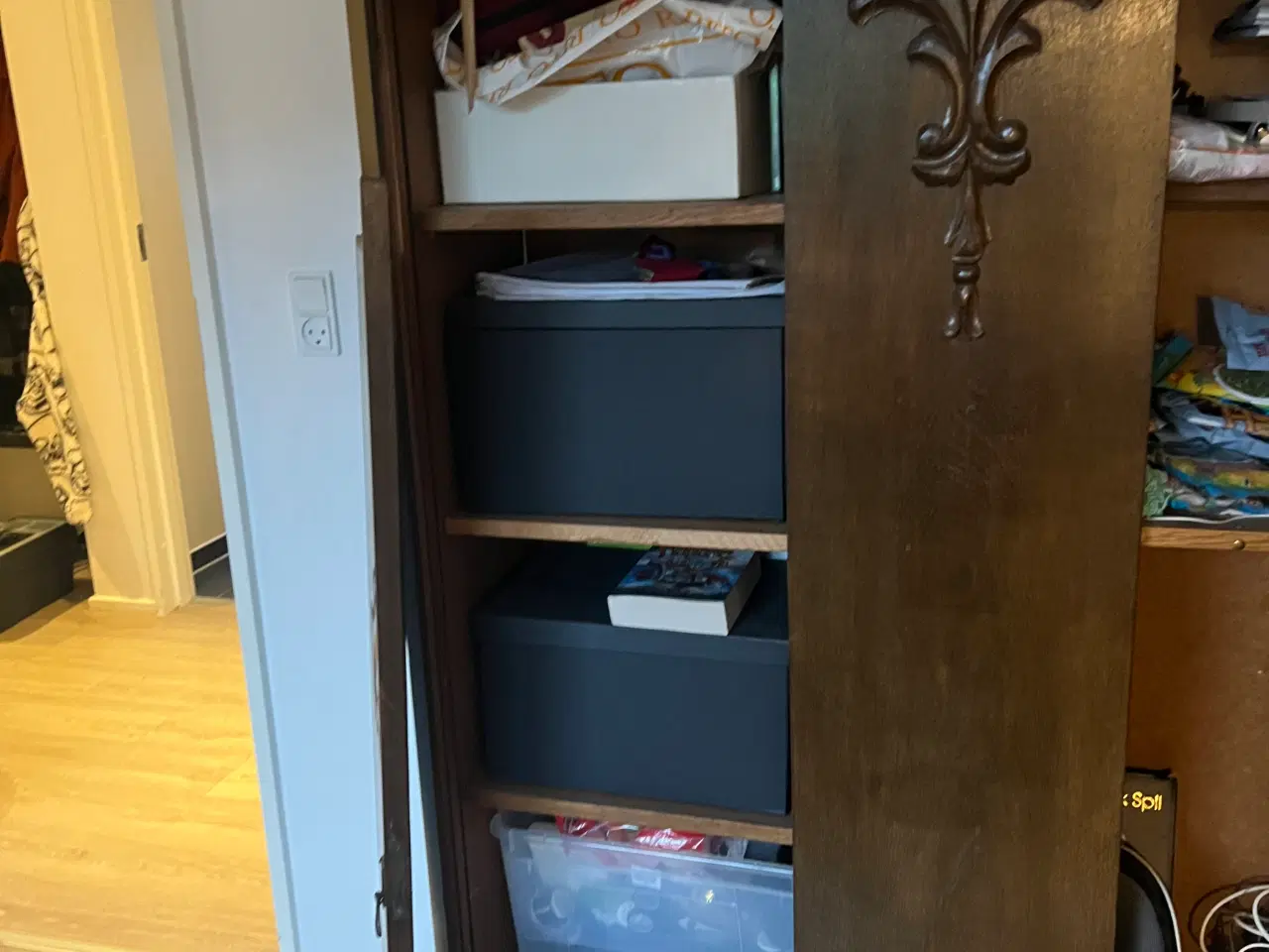 Billede 3 - Teak skab bortgives