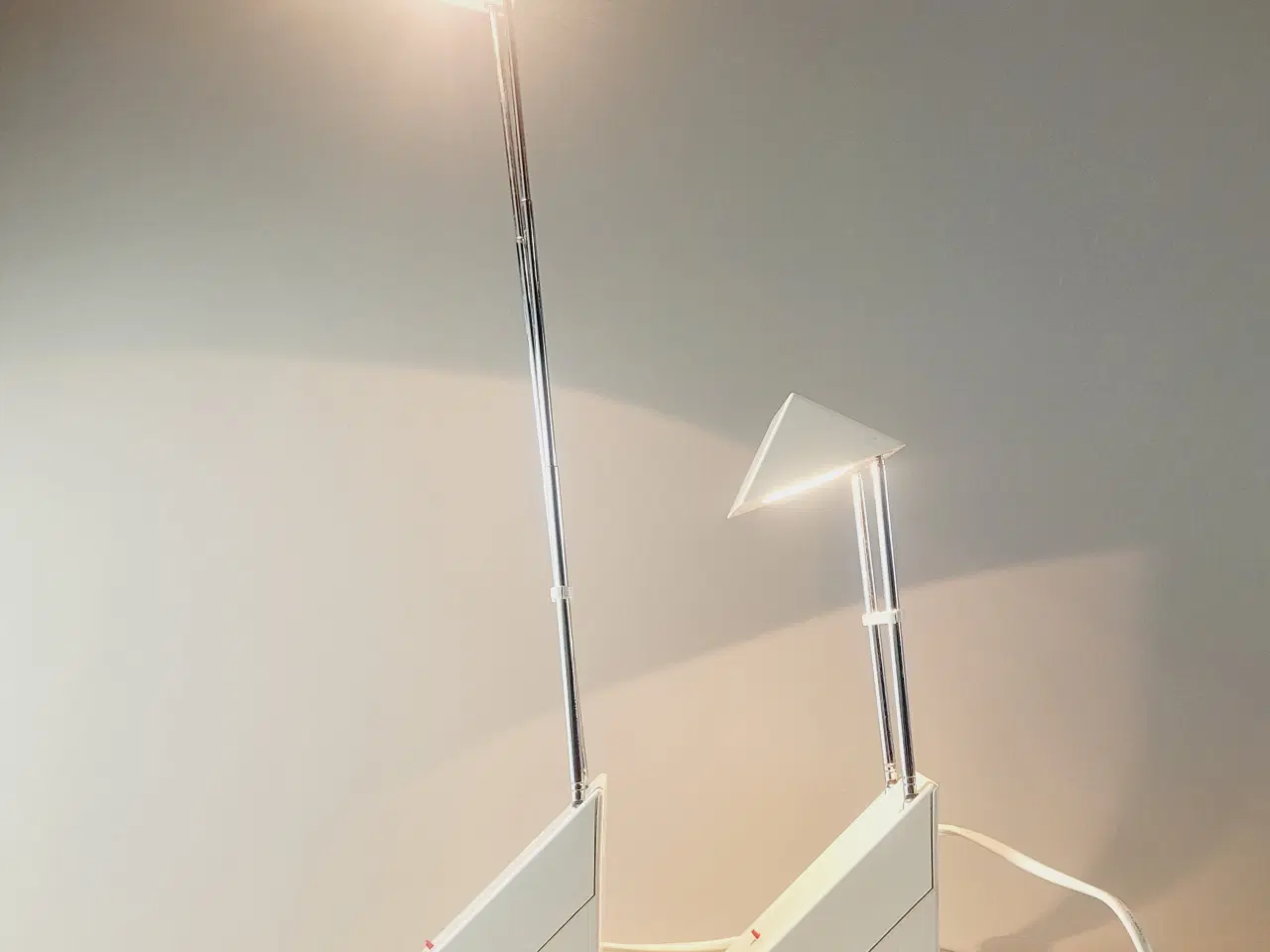 Billede 3 - ⭐️· IKEA B703 Teleskoplamper - Memphis Stil