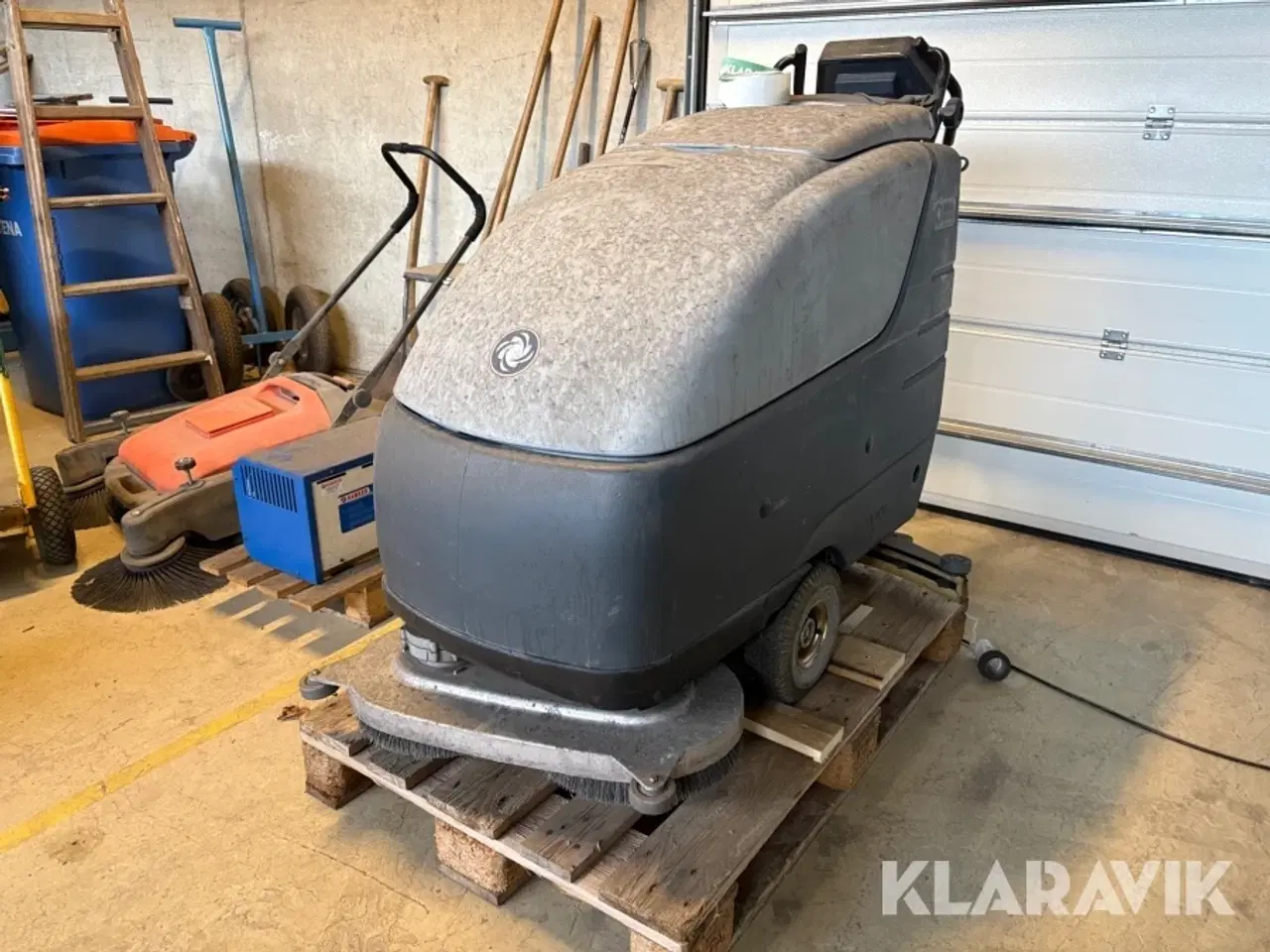 Billede 1 - Gulvvasker Nilfisk BA 650 S