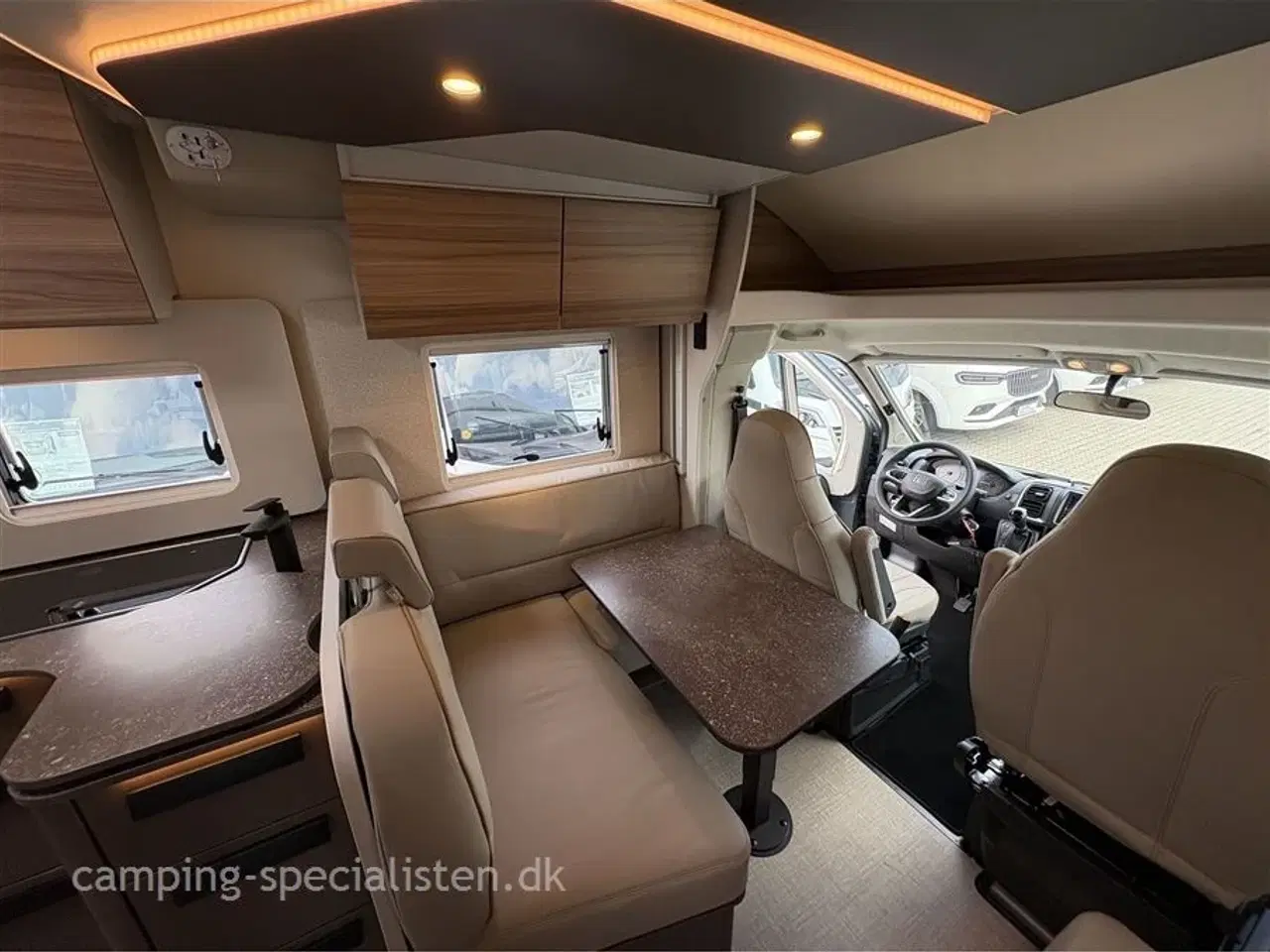 Billede 5 - 2026 - Bürstner B66 TD 690   NYHED! Bürstner B66 TD 690 2026 kampagnemodel - Kan ses nu hos Camping-Specialisten.dk
