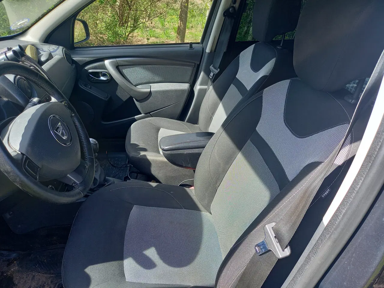 Billede 4 - meget fin Duster med 4x4