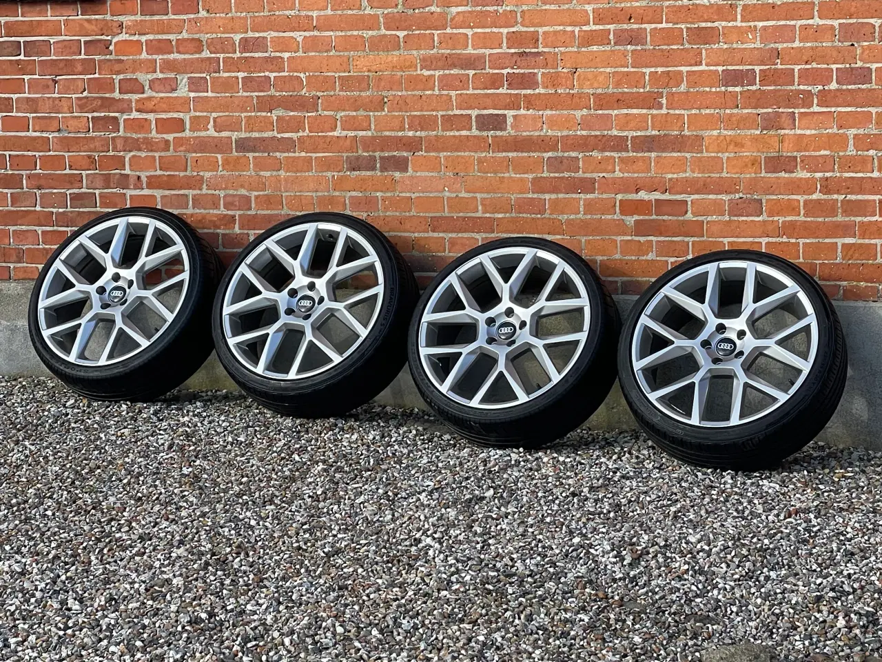 Billede 5 - Alufælge 225/35 R20 krydsmål 5x112 90% mønster