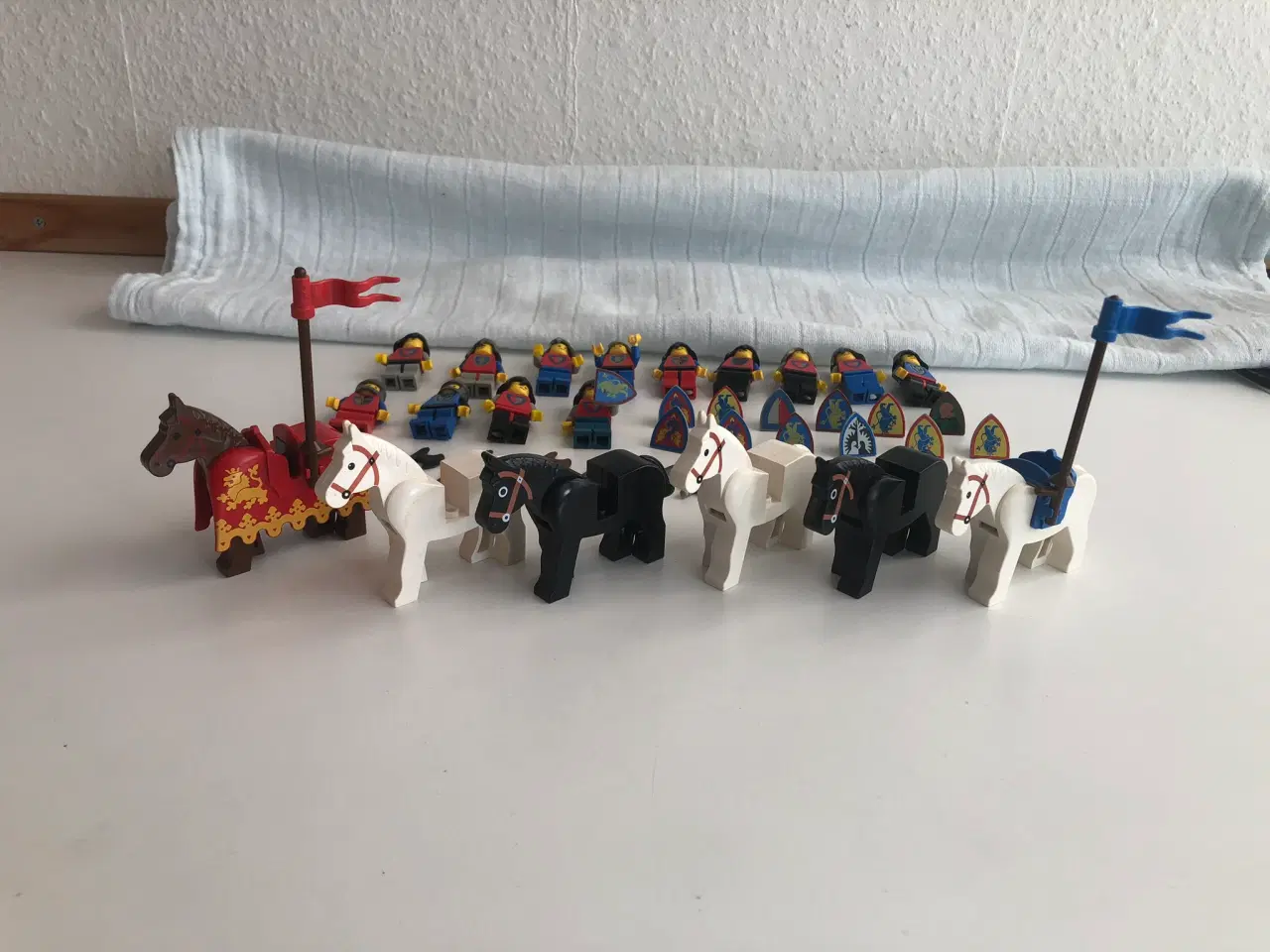 Billede 4 - LEGO 13 Ridder heste våben skjold