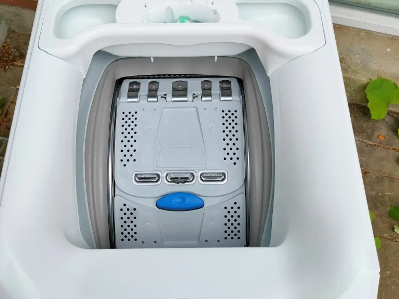 Billede 1 - Topfyldt Electrolux vaskemaskine.