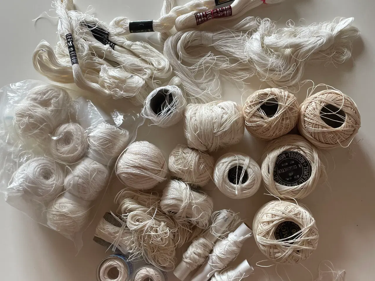 Billede 1 - Kniplegarn 250 gram