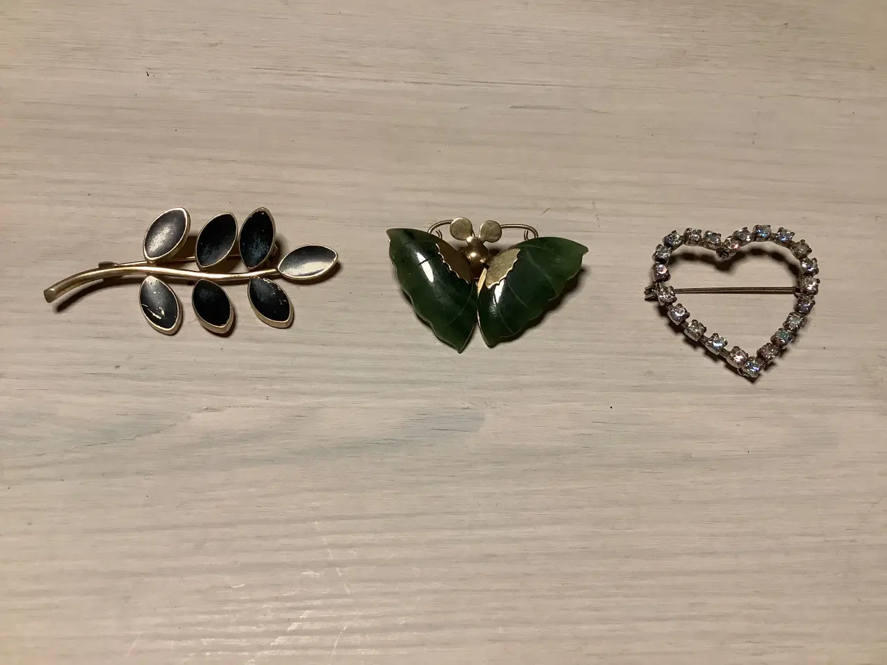 Billede 3 - 3 stk forskellige brocher