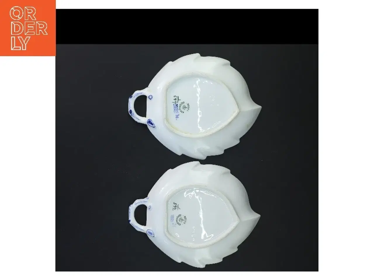 Billede 4 - Royal Copenhagen blåmalet musselmalet bladfad sæt fra Royal Copenhagen (str. Ø 16xØ13 cm)