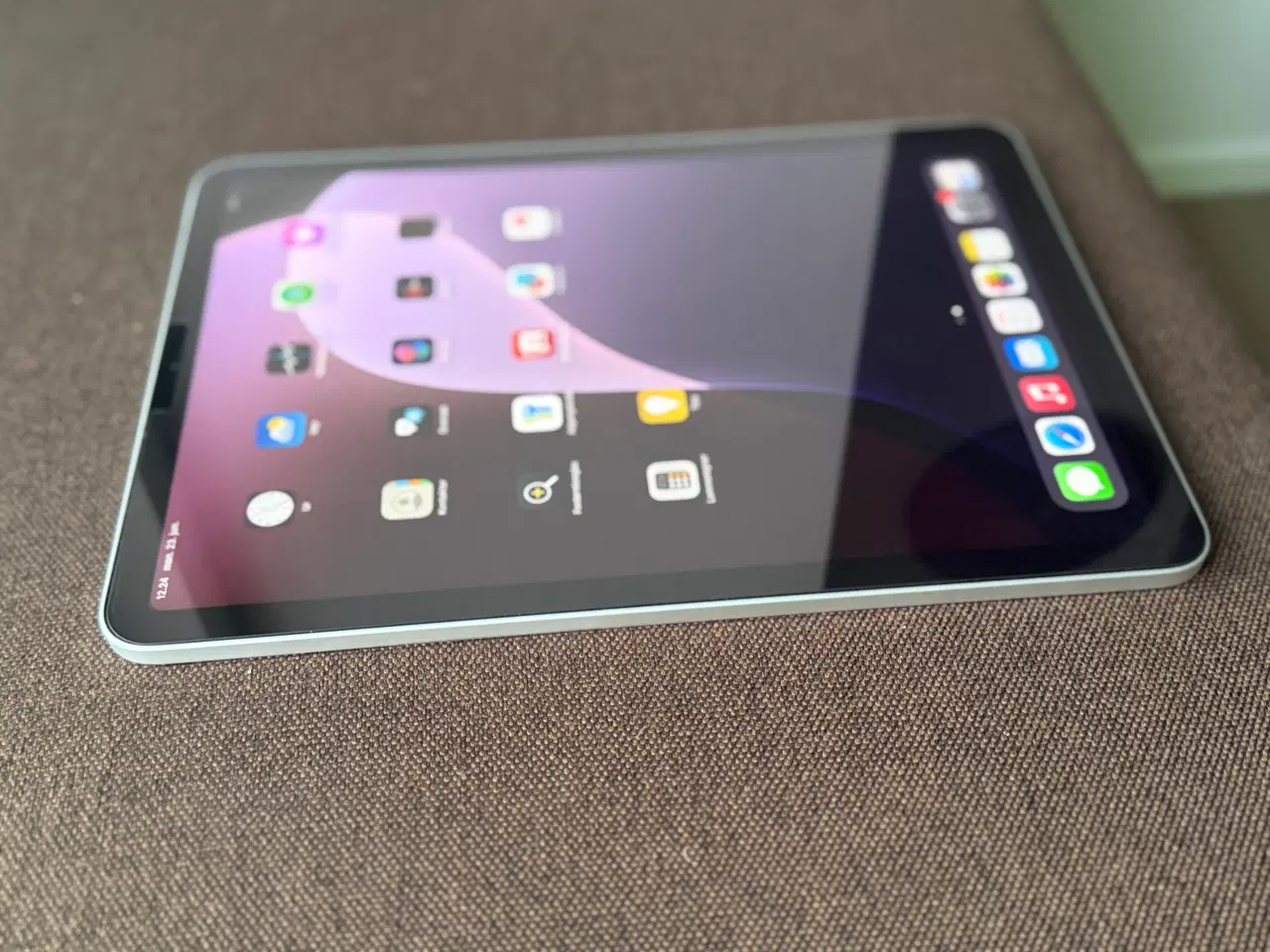 Billede 1 - 📱 iPad Air 4. generation – 64 GB – Silver (Wi-Fi)