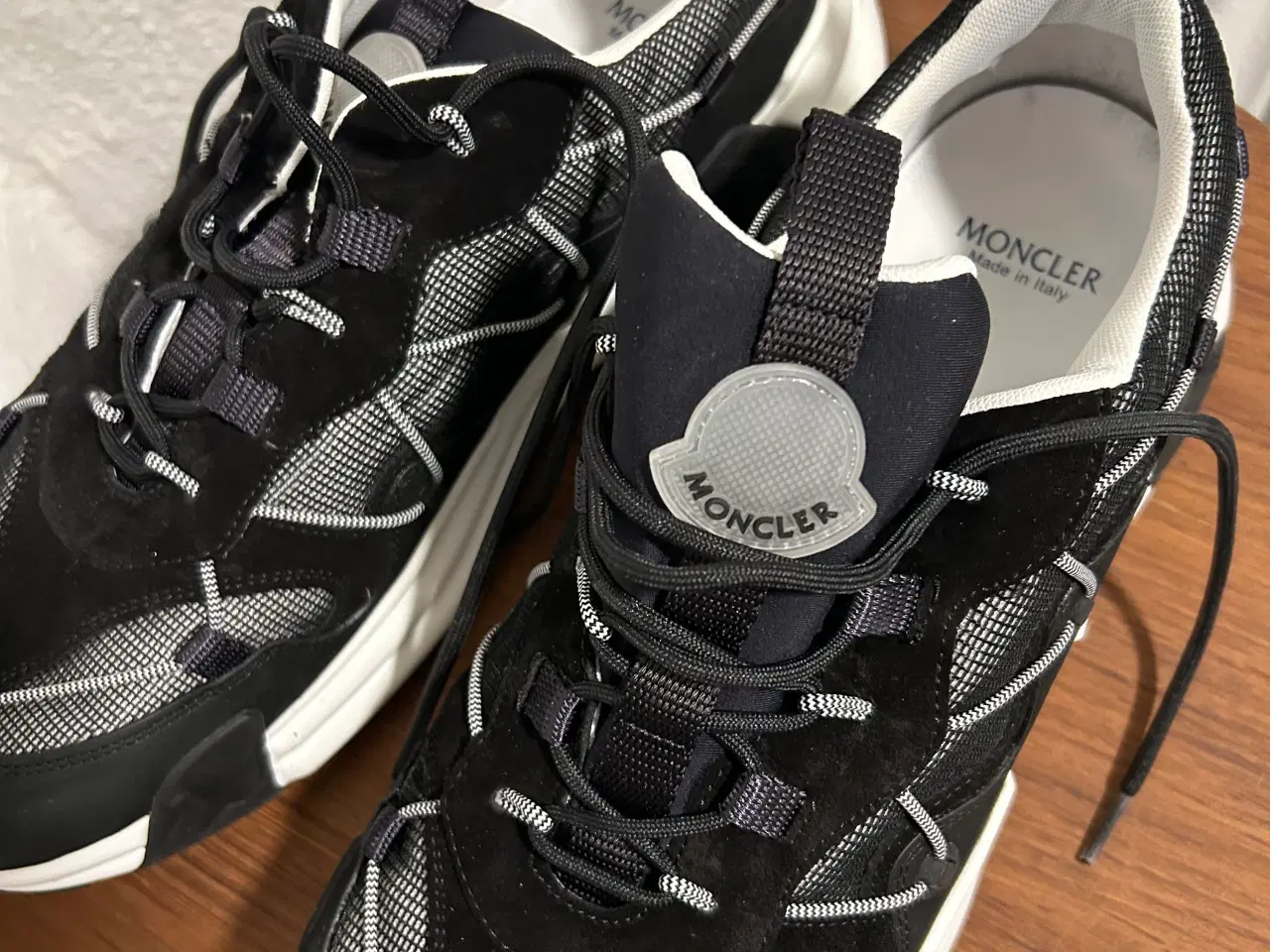 Billede 2 - Moncler sko 