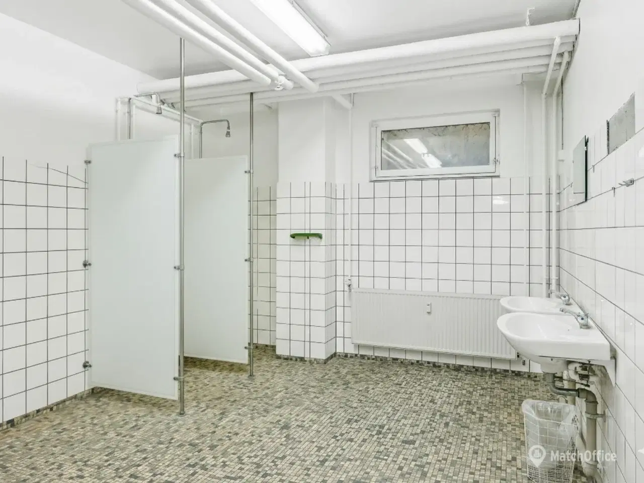 Billede 8 - Lager med kontor. Der givers tre måneders lejerabat!