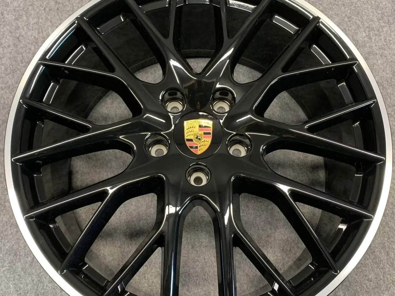 Billede 1 - PORSCHE PANAMERA 971 G2 SPORT 9,5J og 11J x 21"