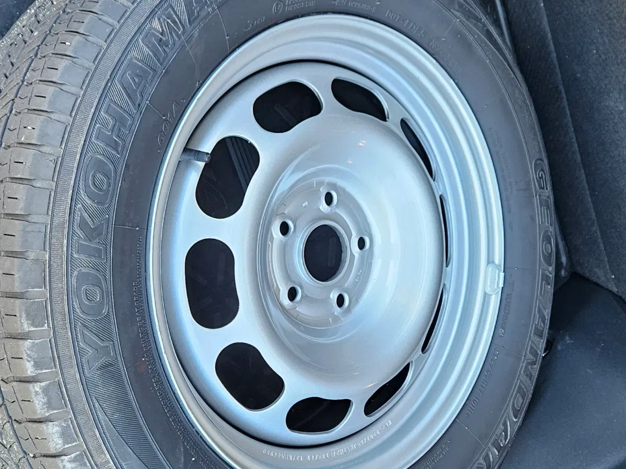 Billede 1 - RAV4 Stålfælge med dæk.