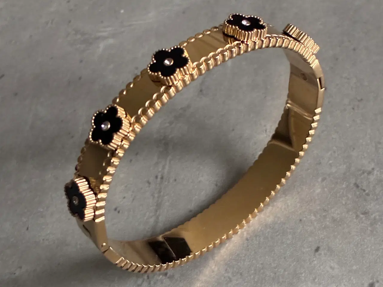 Billede 5 - Armbånd med blomster