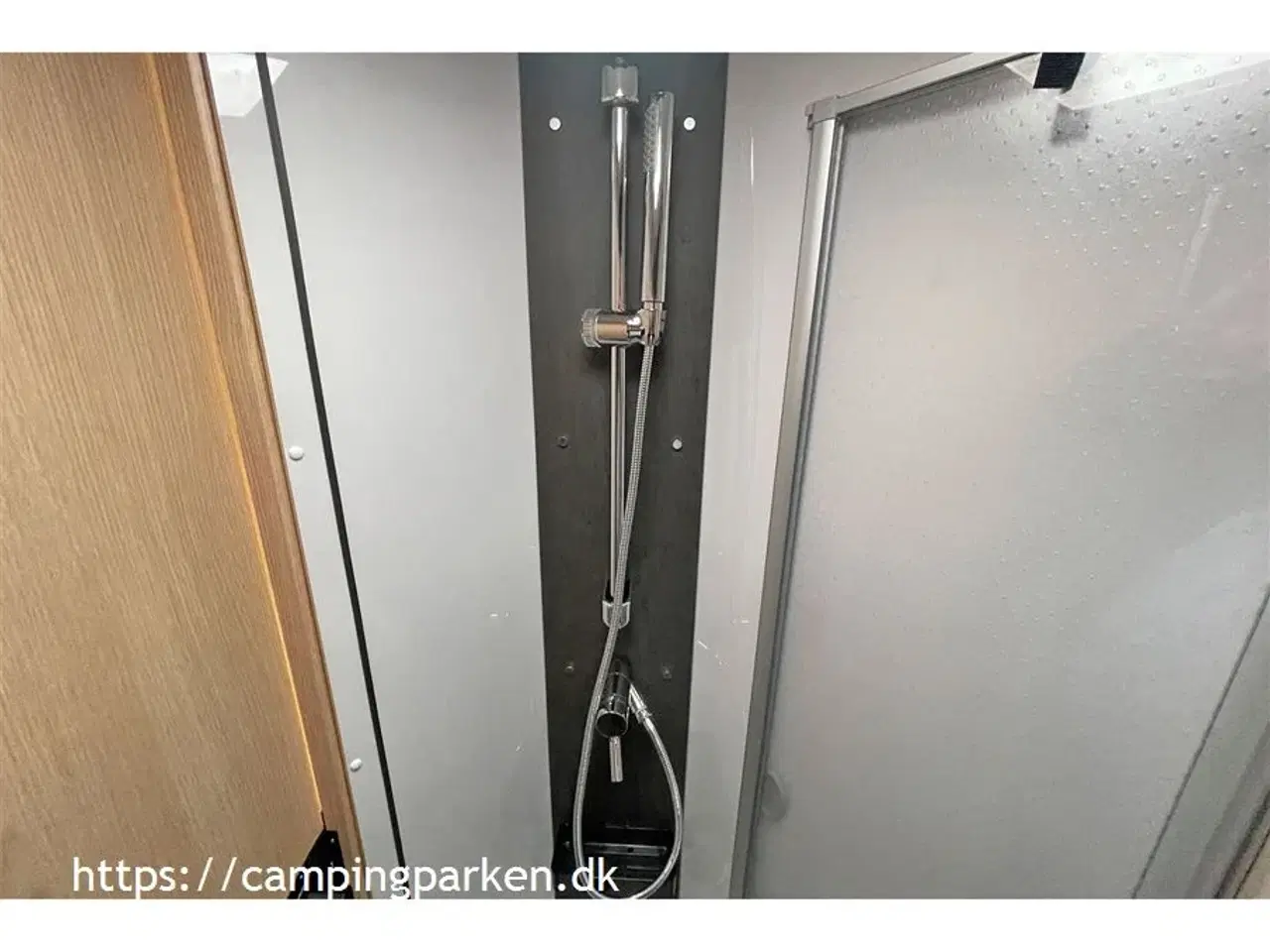 Billede 10 - 2025 - SunLight T 58   Super lækker, kort autocamper under 6 meter - kom nemt omkring!