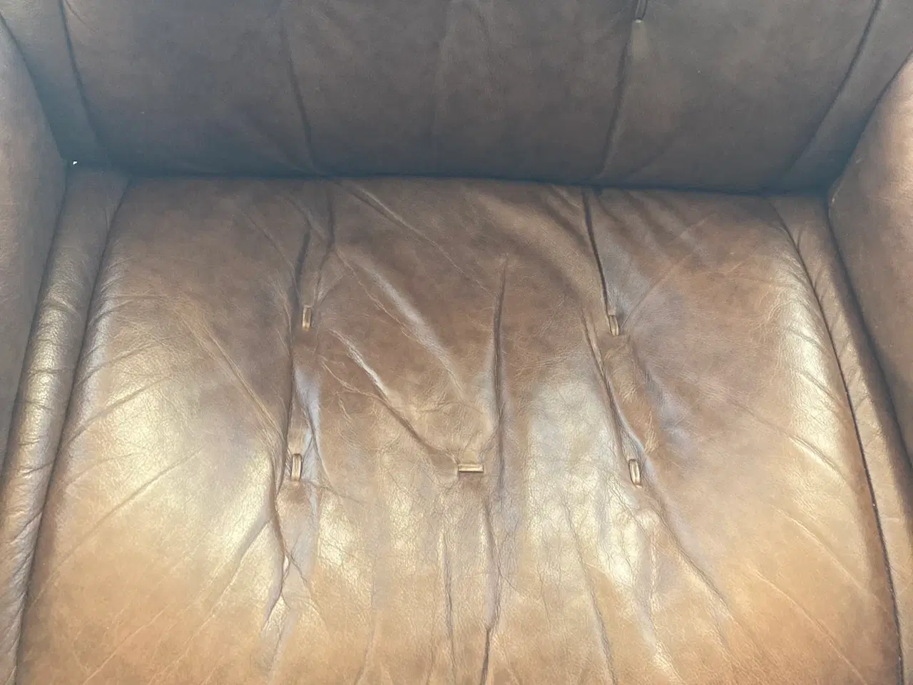 Billede 3 - VStressless vippe lænestol i brunt læder 