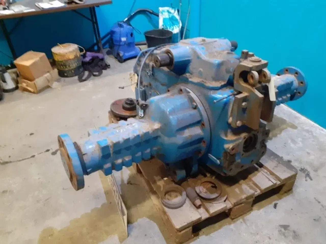 Billede 12 - New Holland 8340 Bagtøj