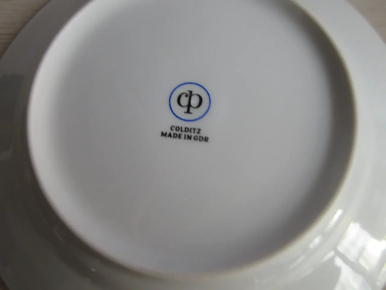 Billede 2 - Fisketallerkner mrk.Colditz ;-)