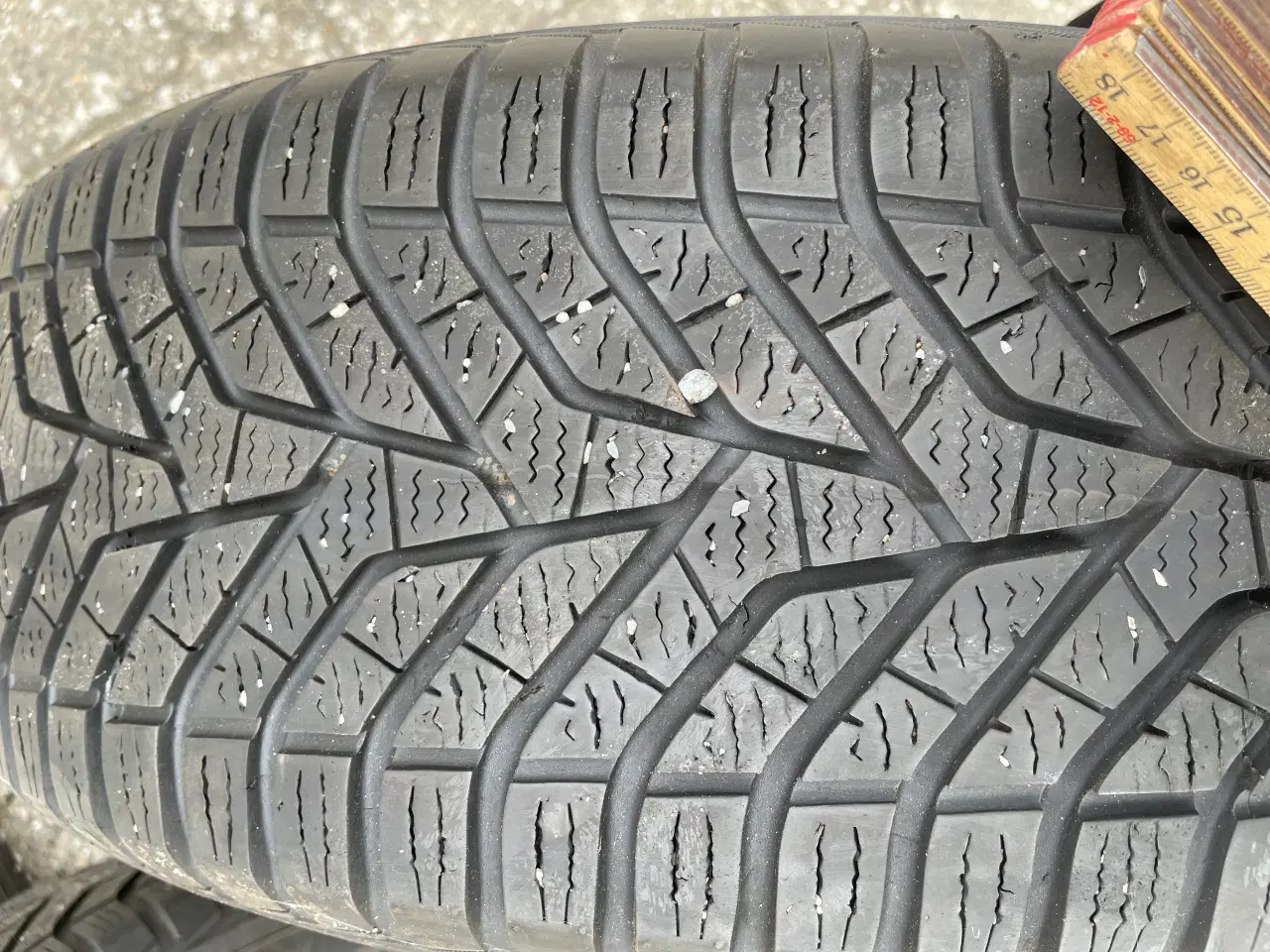 Billede 3 - Vinterdæk med alu fælge 215/60 R16