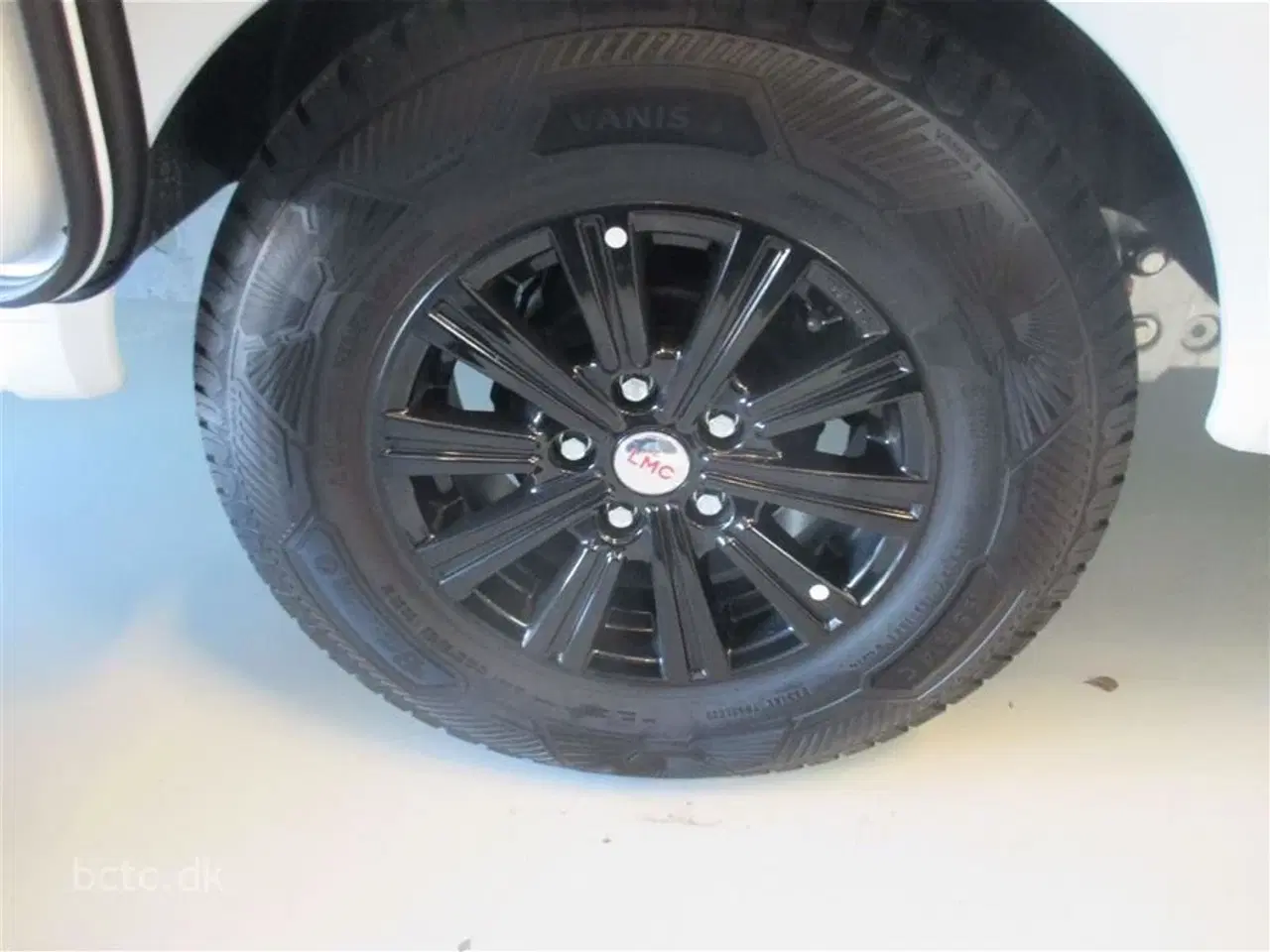 Billede 3 - 2024 - LMC Style 450 D